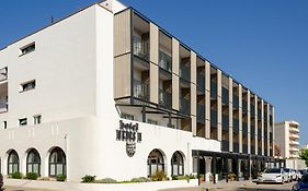Hotel Medes II